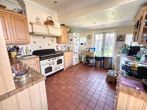 Photo 8- click for photo gallery